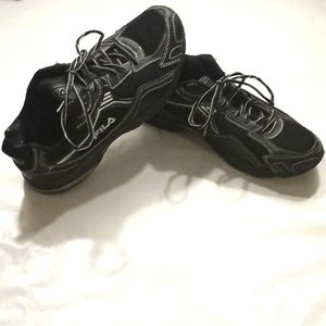 Fila men's athletic shoe 9.5